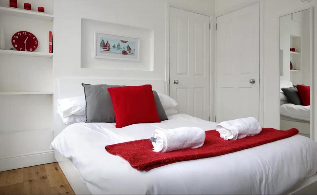 Clamshell Land - Royal Mile Appartement EDI Kamer foto