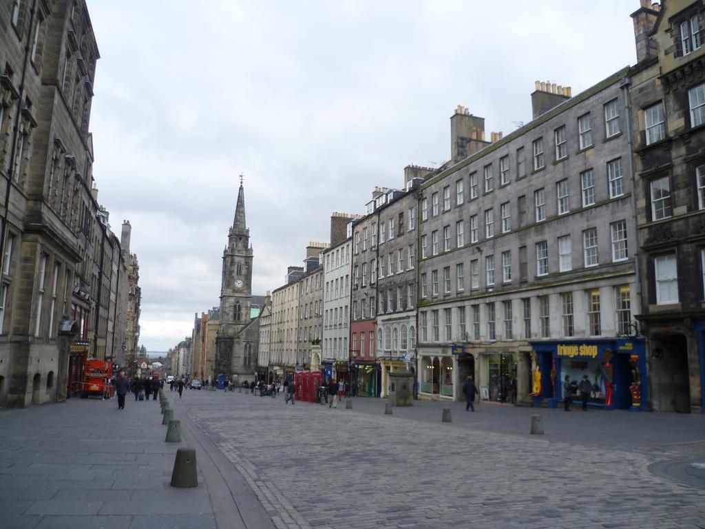 Clamshell Land - Royal Mile Appartement EDI Kamer foto
